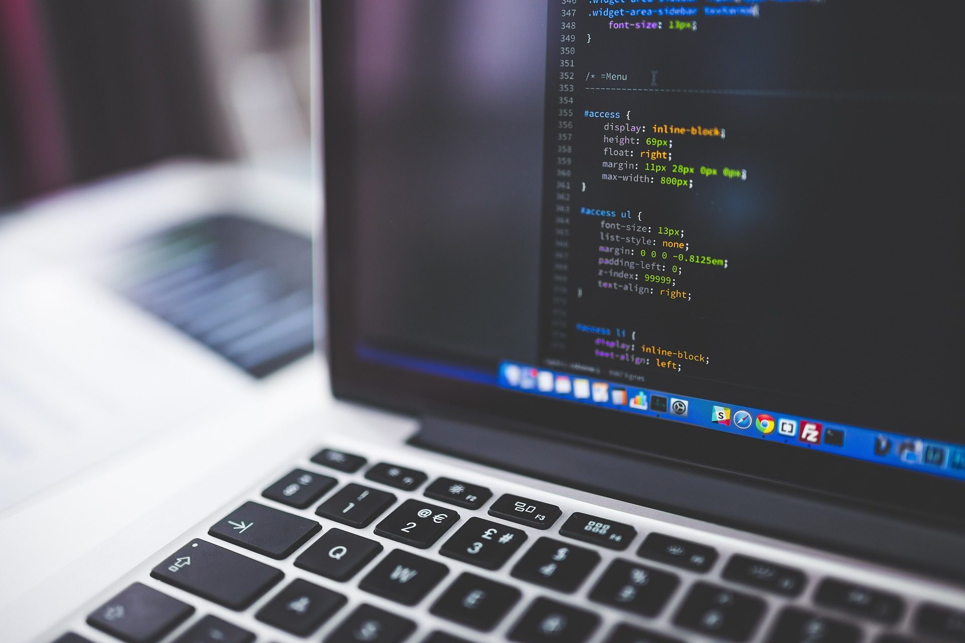 IT solutions development workspace